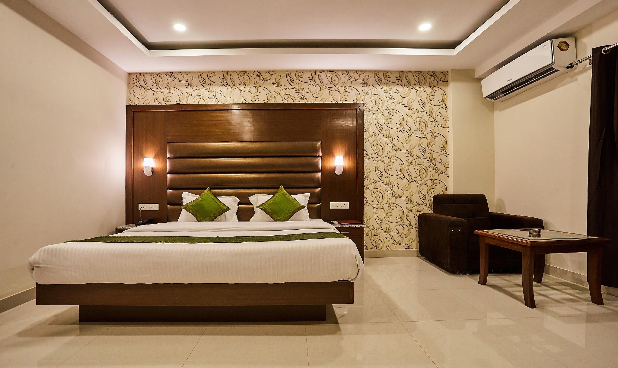 undefined Treebo Grand Legacy Elite With Roof Top Cafe 8