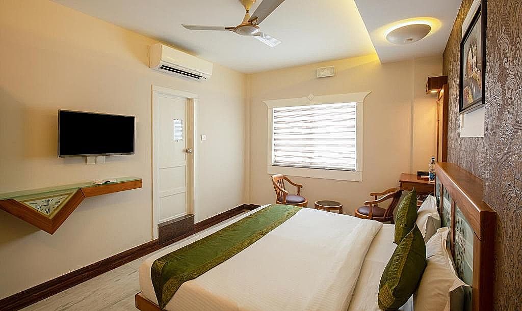 Treebo The Qasr Standard Double Room 4