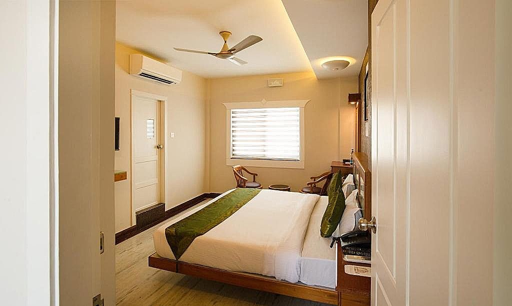 Treebo The Qasr Standard Double Room 5