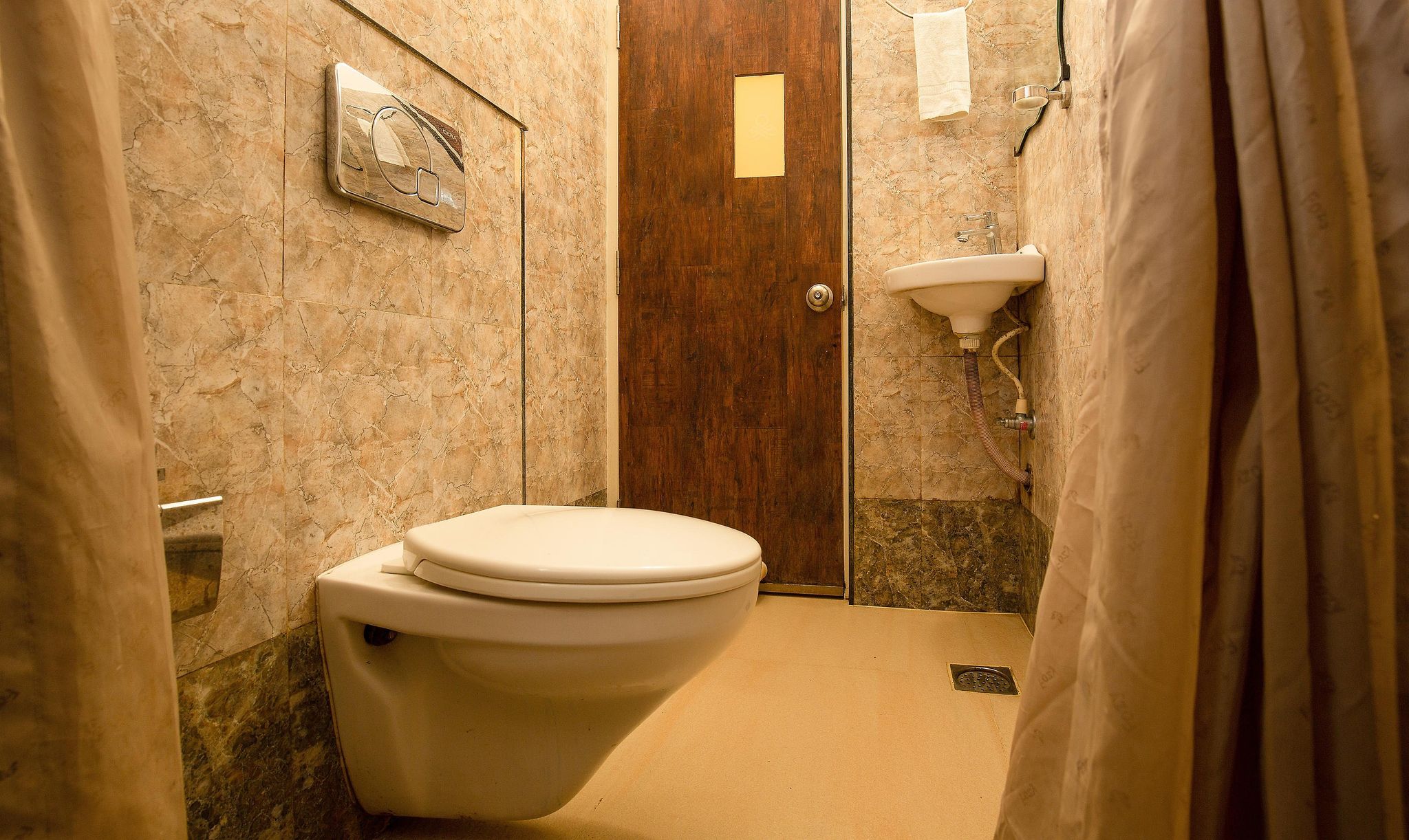 Treebo The Qasr Standard Double Room 8