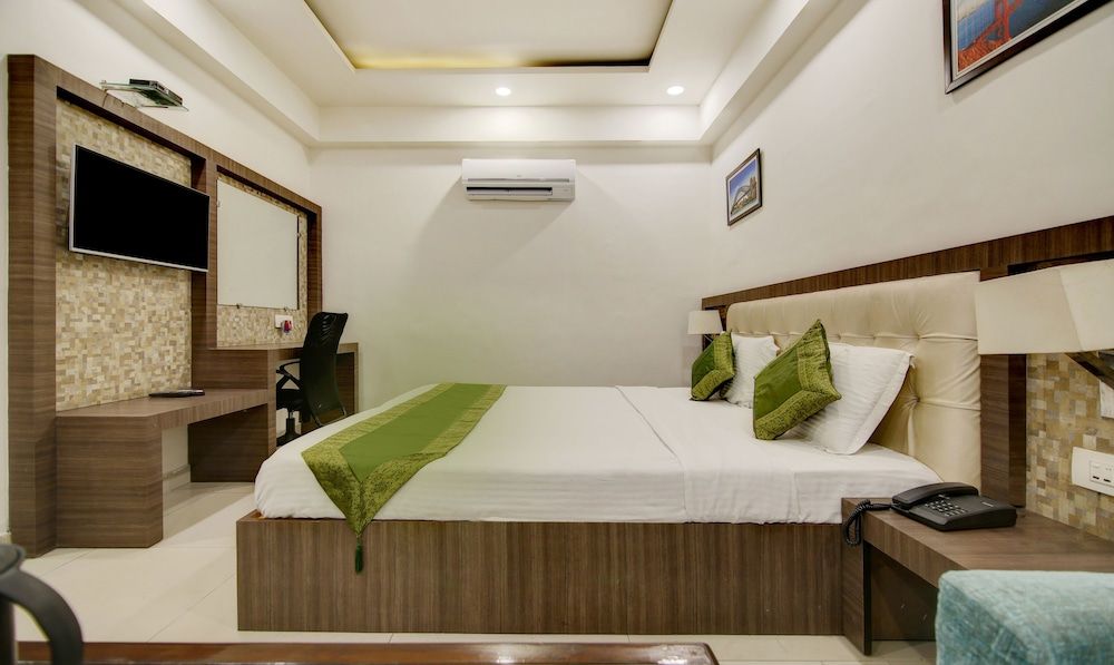 undefined Itsy Hotels Solitaire 5