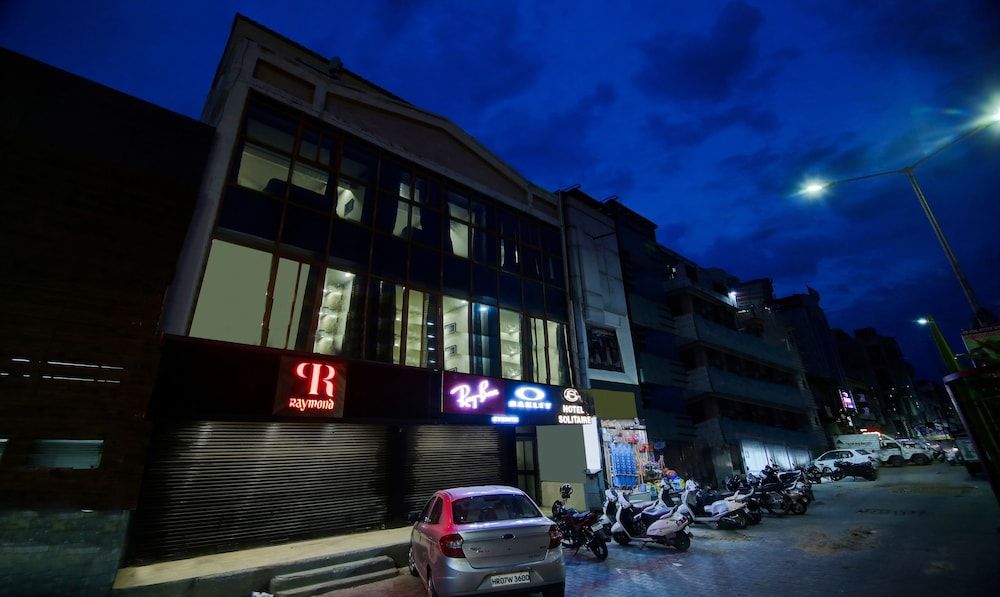 undefined Itsy Hotels Solitaire 10