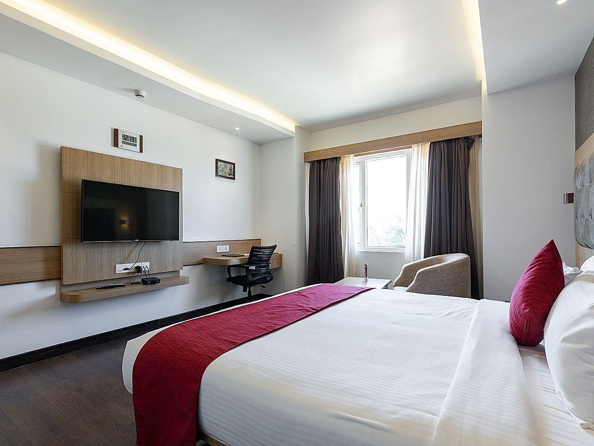 Shivas Galaxy Hotel Deluxe Room 11