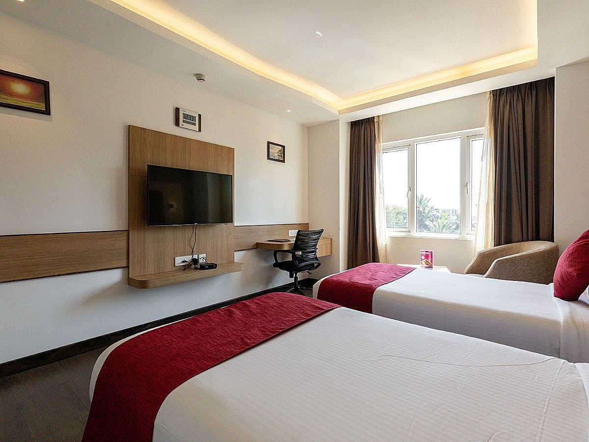 Shivas Galaxy Hotel Deluxe Room 13
