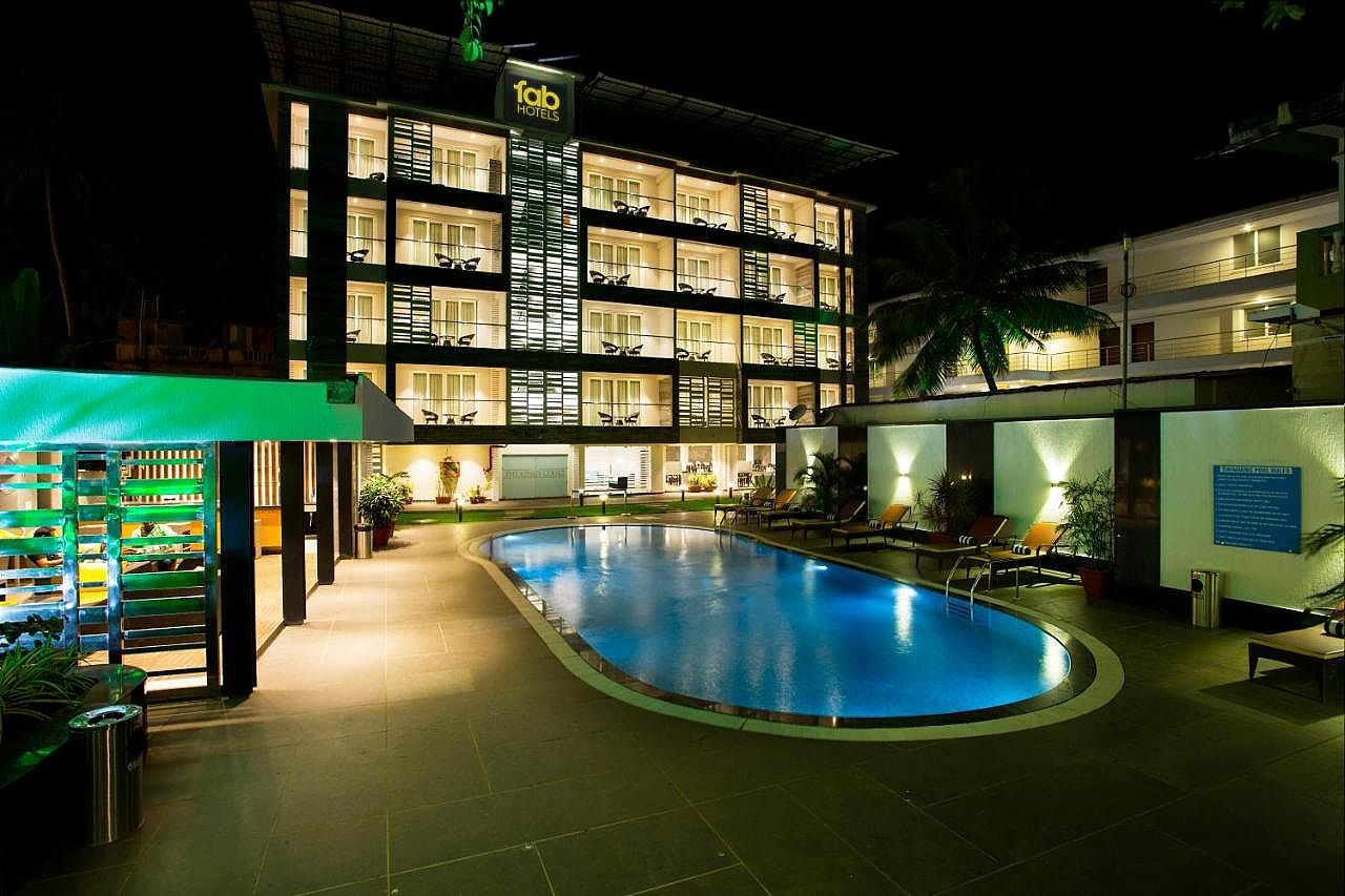 undefined FabHotel Prime The King's Court With Pool and Bar