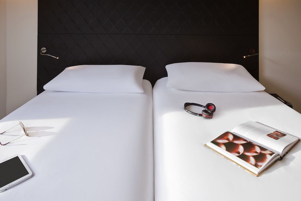 ibis Styles Paris Alésia Montparnasse Standard Room, 2 Twin Beds 4