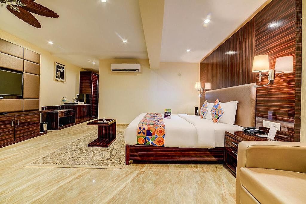 undefined FabHotel Prime Sarala Crown With Pool, Calangute Beach 8
