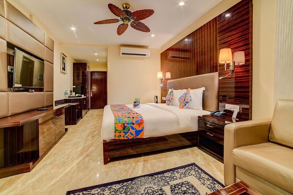 undefined FabHotel Prime Sarala Crown With Pool, Calangute Beach 5