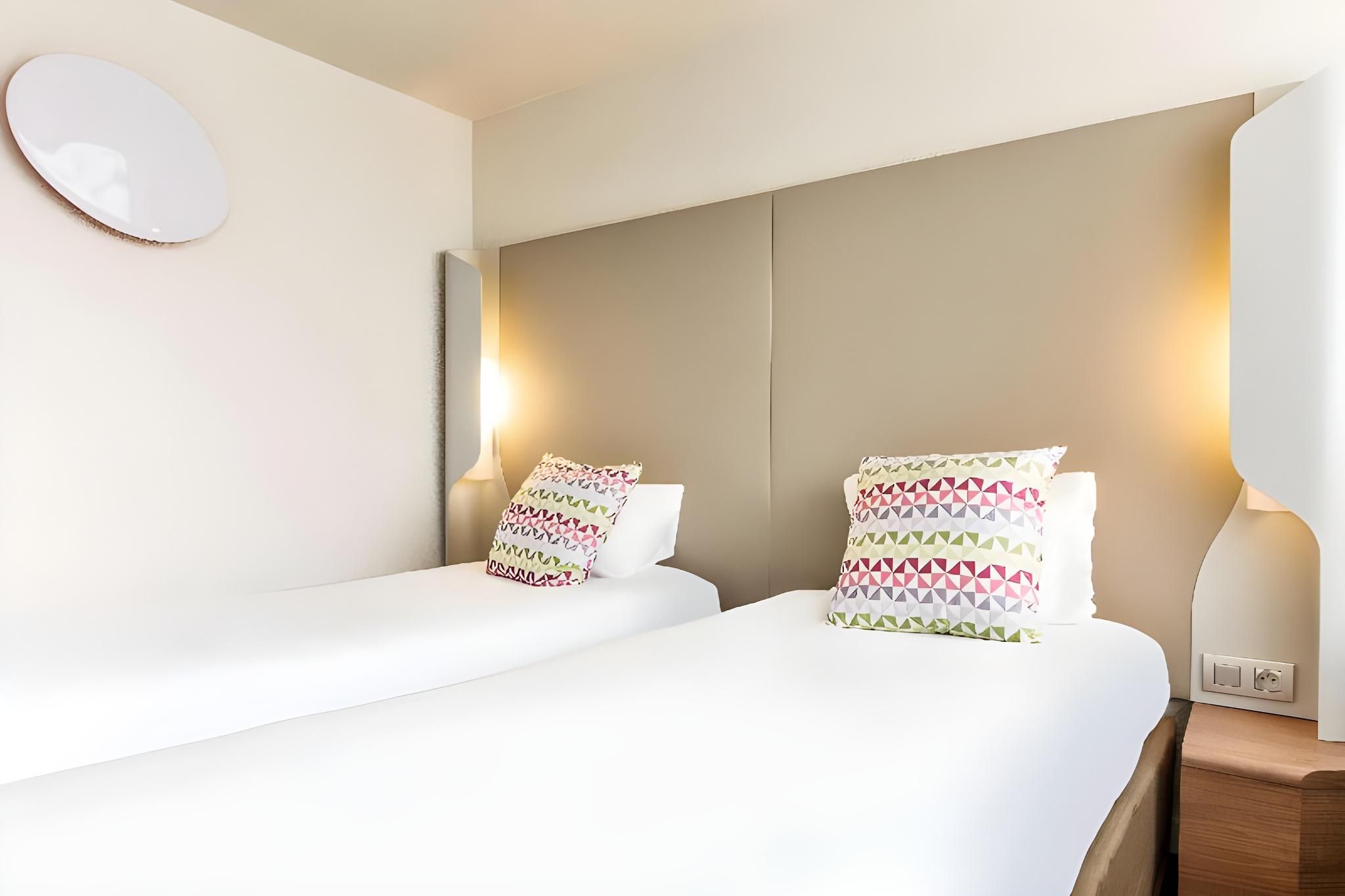 Room Next Generation - 2 Single Beds