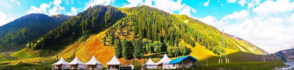undefined Sheen Woods Resort 7