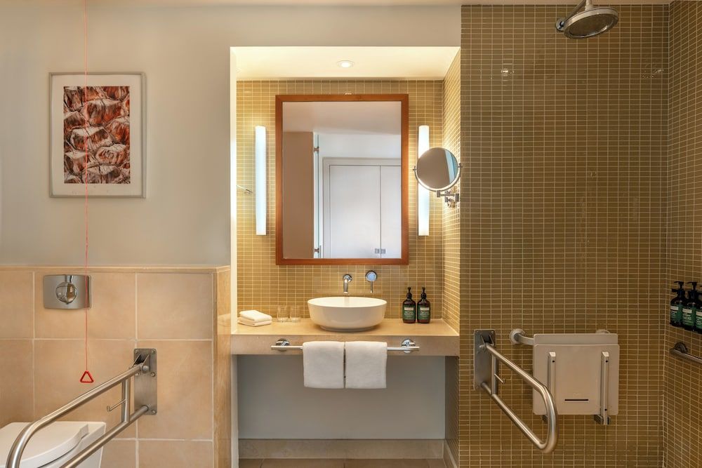 undefined Yas Plaza Marina 10