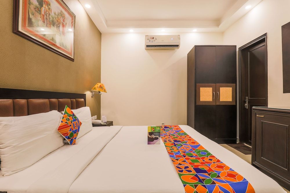 FabHotel Hamlet Stay Deluxe Room 4