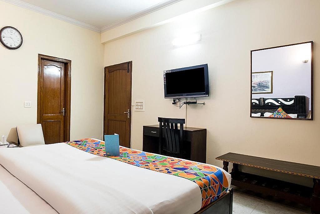 FabHotel Ivy Inn Deluxe Room 3