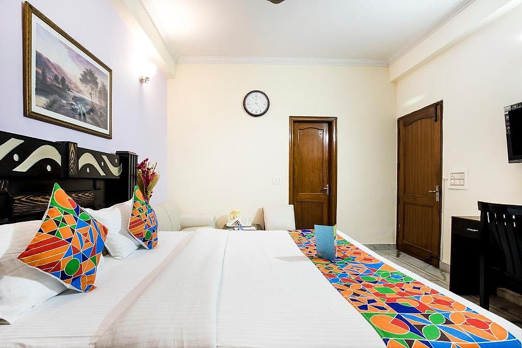 FabHotel Ivy Inn Deluxe Room 2