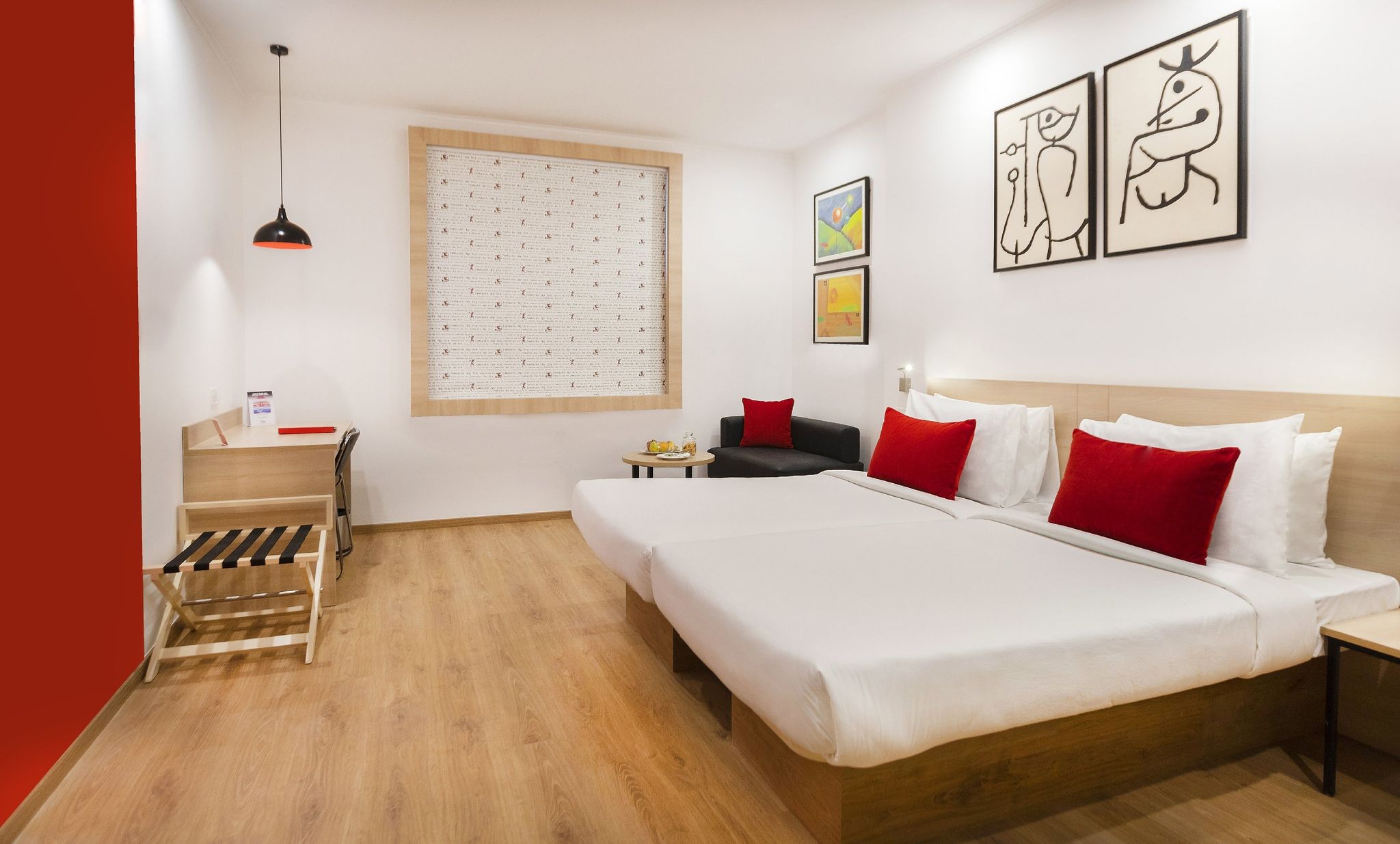 DELUXE FOR NON-SMOKERS