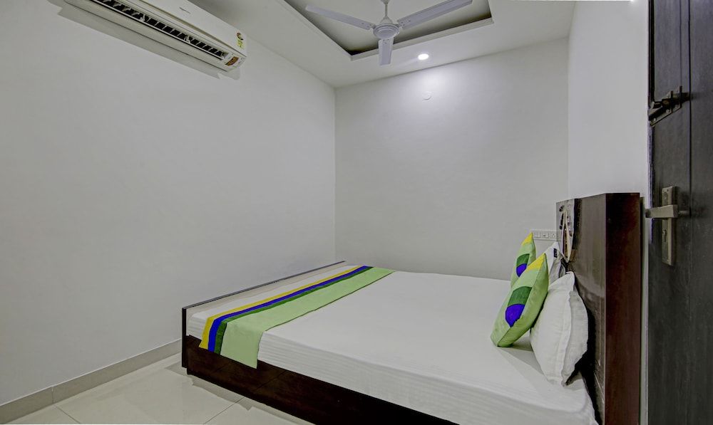 Treebo Rockland, Zirakpur Economy Double Room 3
