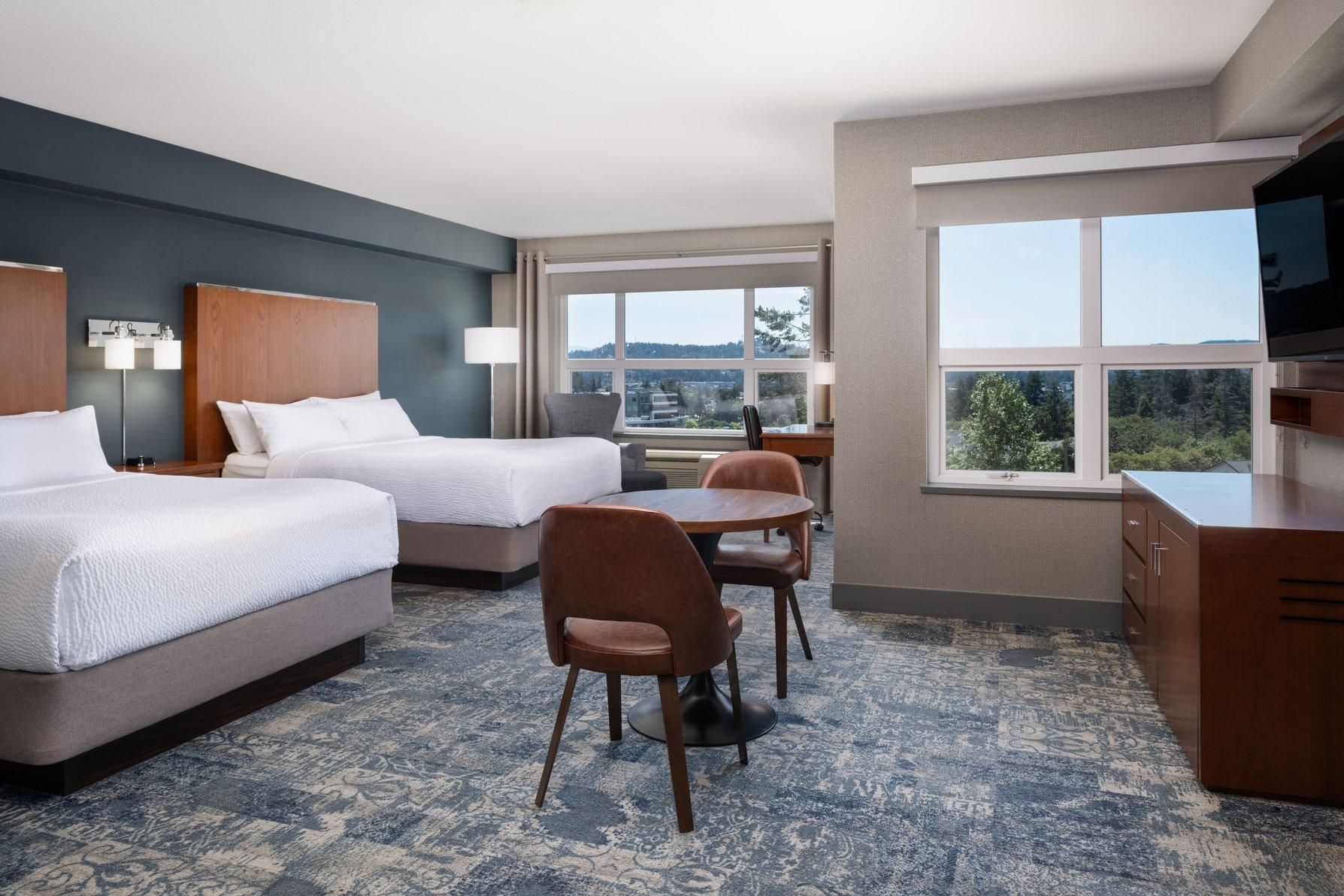 1 Bedroom Suite, 2 Queen, Corner room, Balcony