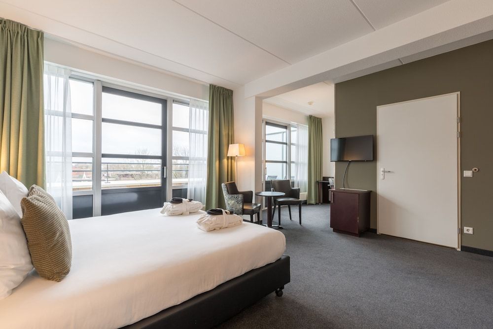 Junior Room