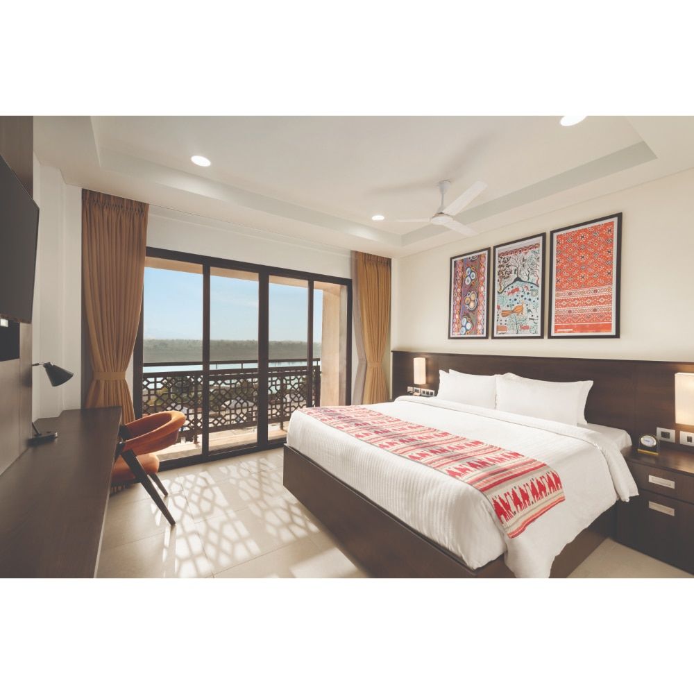 1 King Bed, Mobility Accessible Room, Non-Smoking