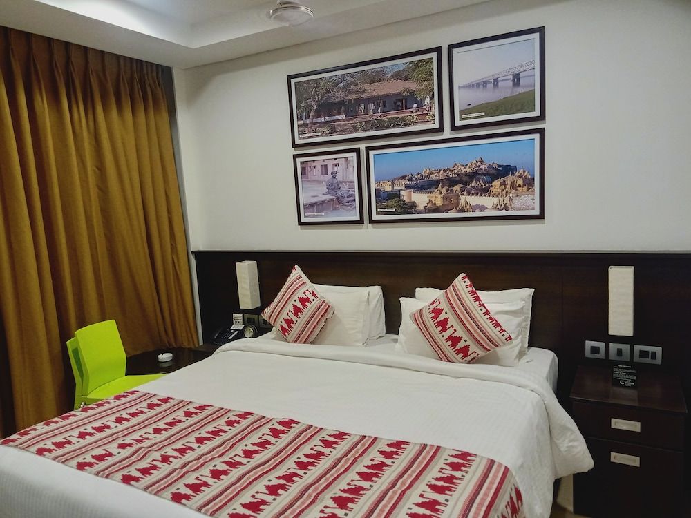 Ramada Encore By Wyndham Statue of Unity Superior Garden View Non Smoking 2