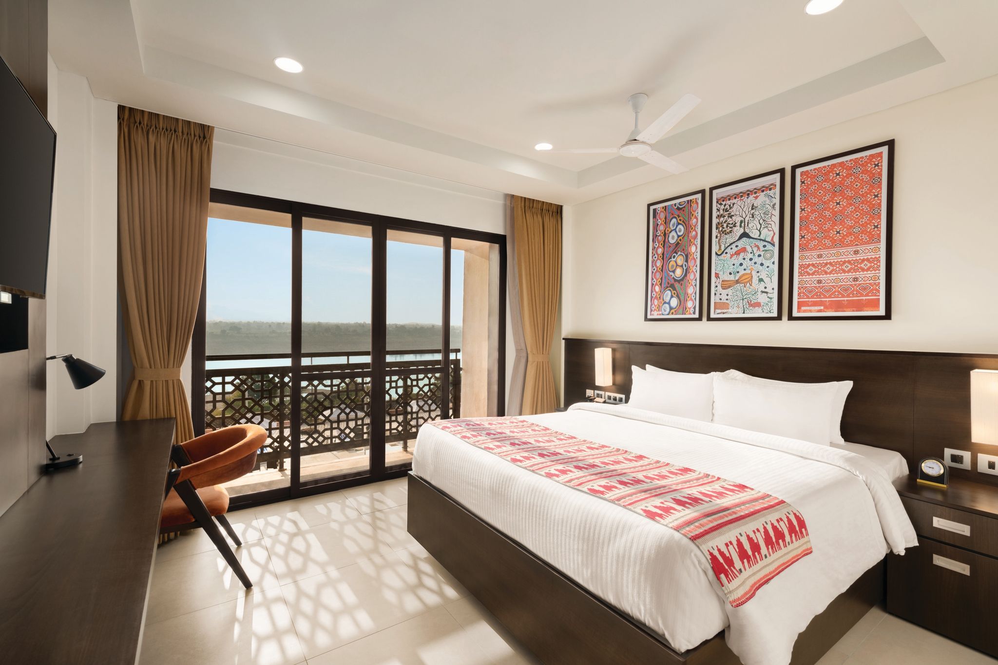 1 King Bed, Mobility Accessible Room, Non-Smoking