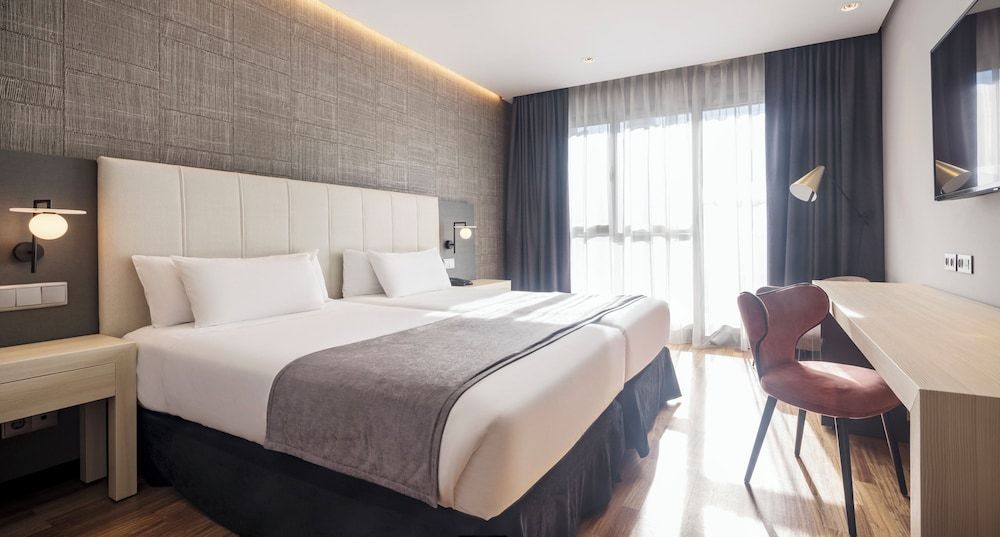 Hotel ILUNION Alcalá Norte Double Room 5