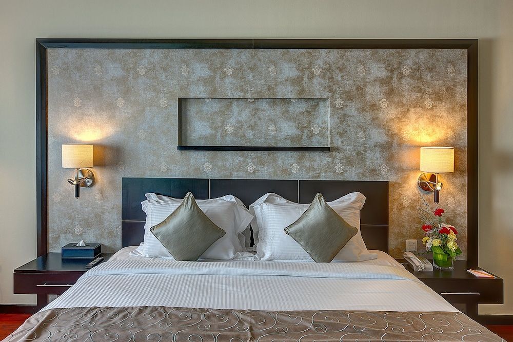 Grandeur Hotel Executive Room 4