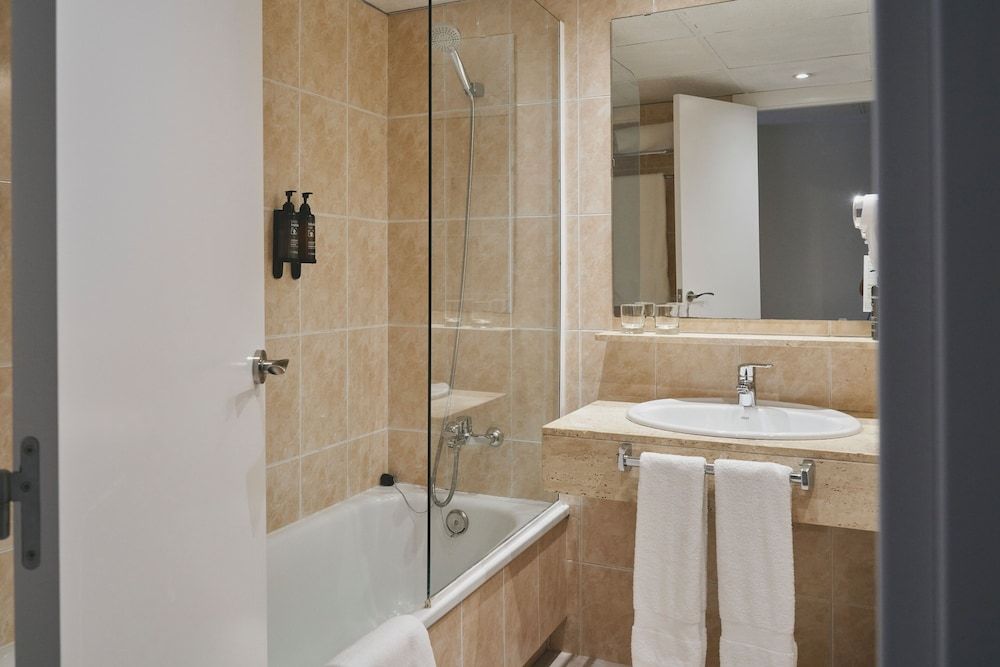 Arenas Atiram Hotels Single Room 3