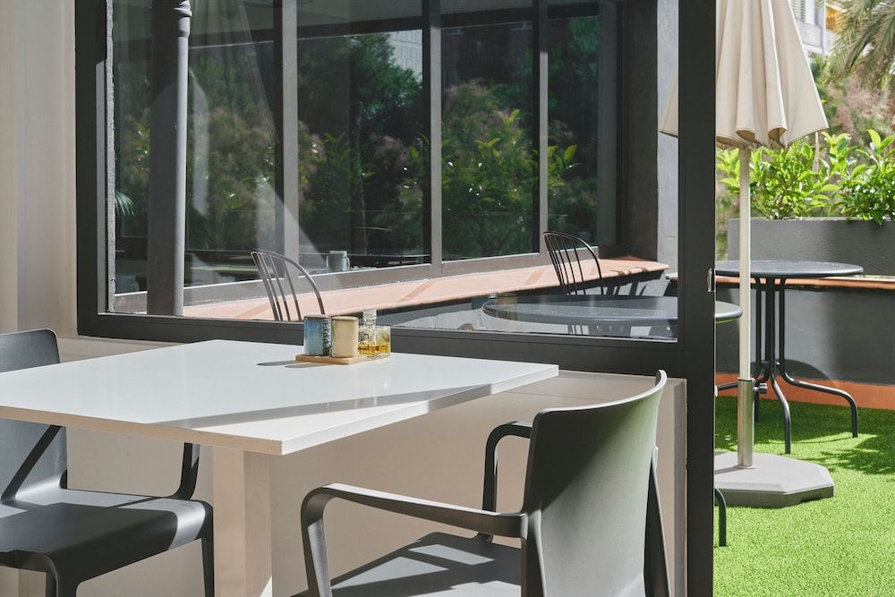 undefined Arenas Atiram Hotels 2