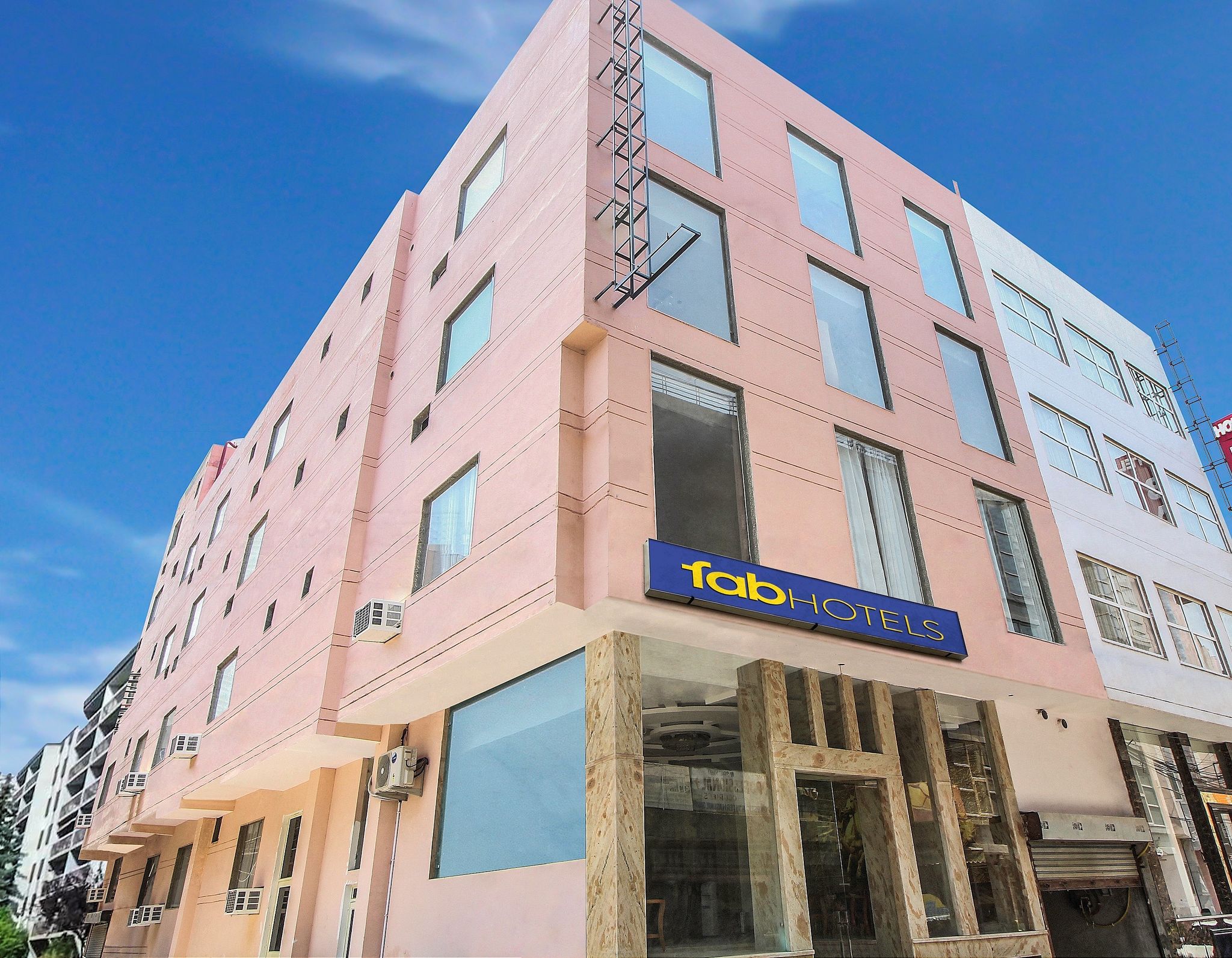 FabHotel Aries - Nr IGI Airport New Delhi