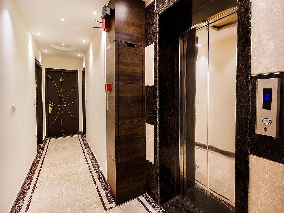 undefined FabExpress Le Continental 5
