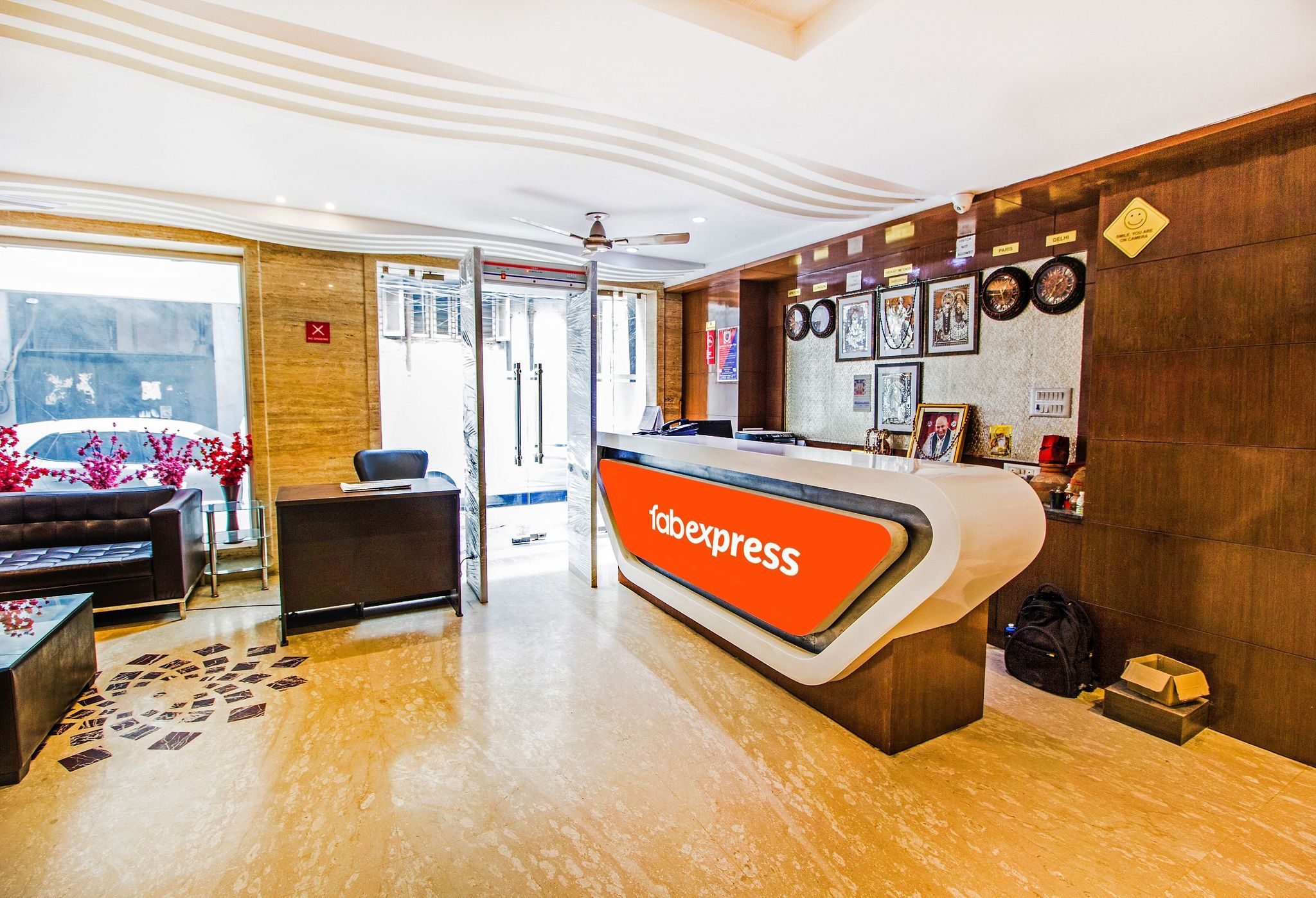 undefined FabExpress Le Continental 2