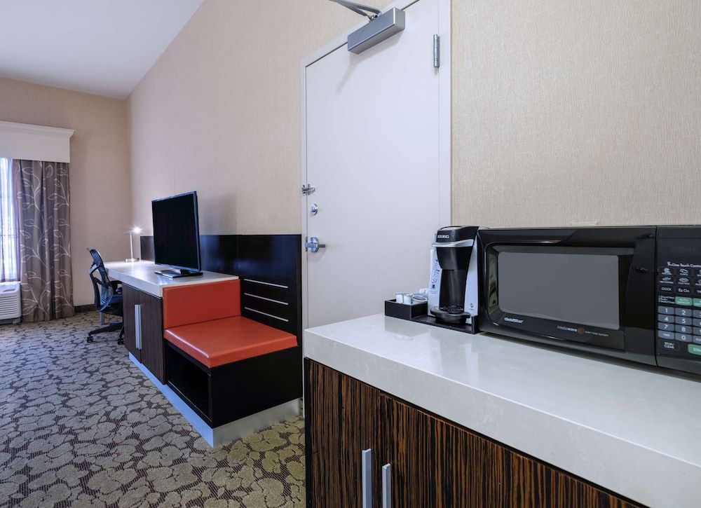 Hilton Garden Inn Las Vegas Strip South Room, Accessible 3