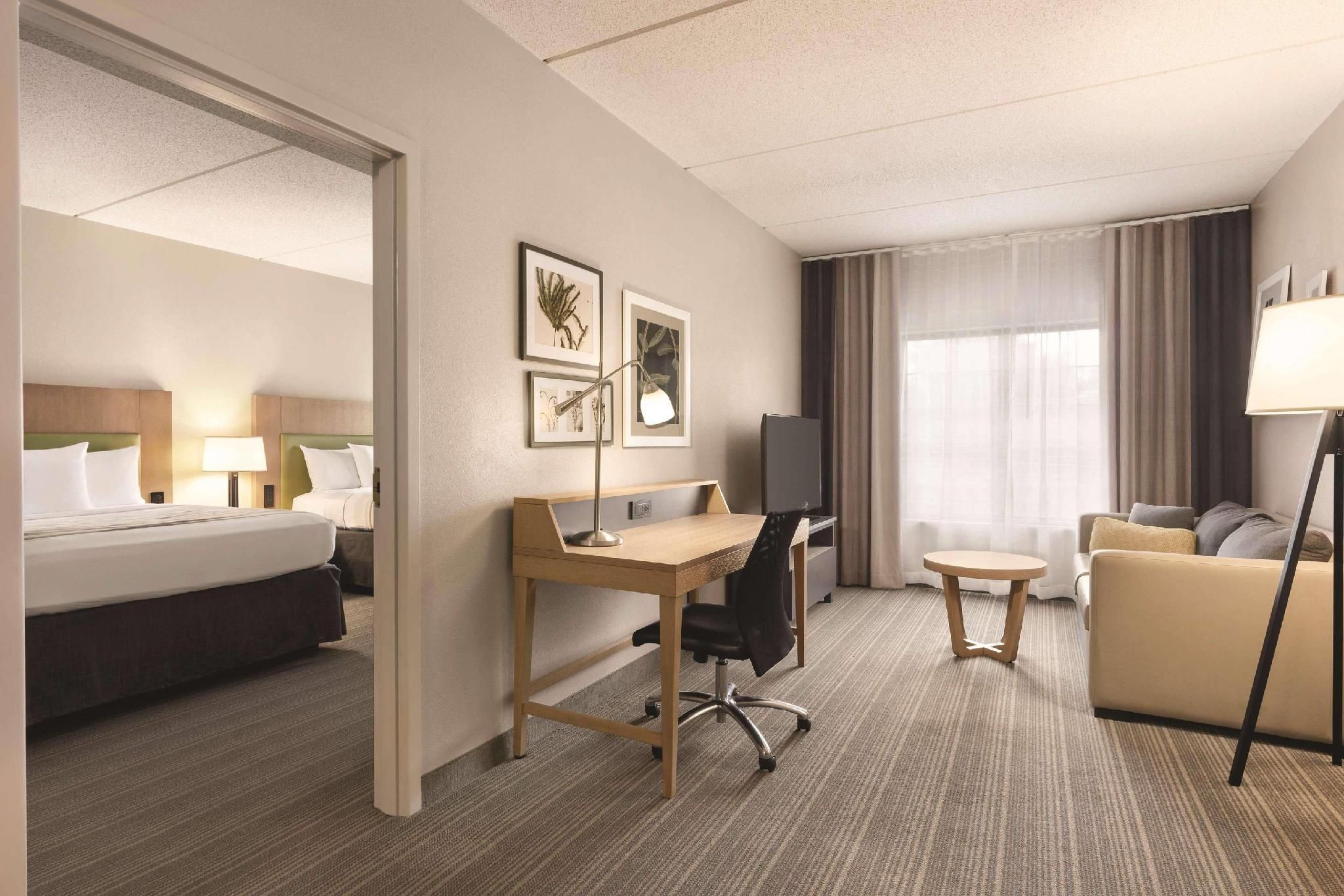 1 Bedroom 2 Queen Bed Suite Non-Smoking
