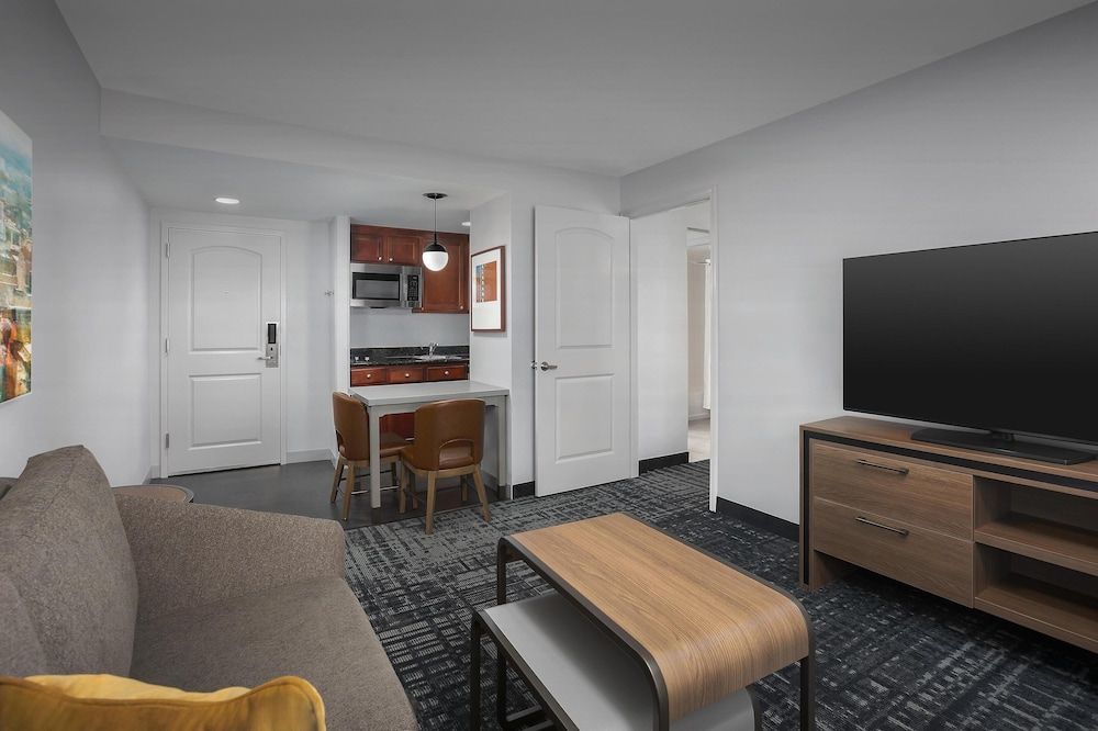 Suite, 1 King Bed, Non Smoking