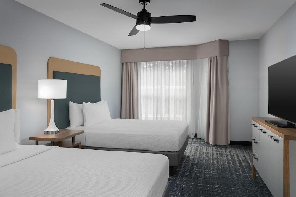 Suite, 2 Queen Beds, Non Smoking