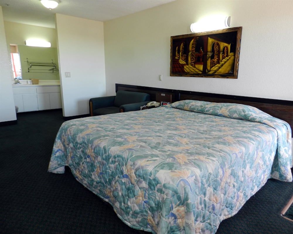 High Desert Motel Joshua Tree National Park Junior Suite (Non-Smoking) 3