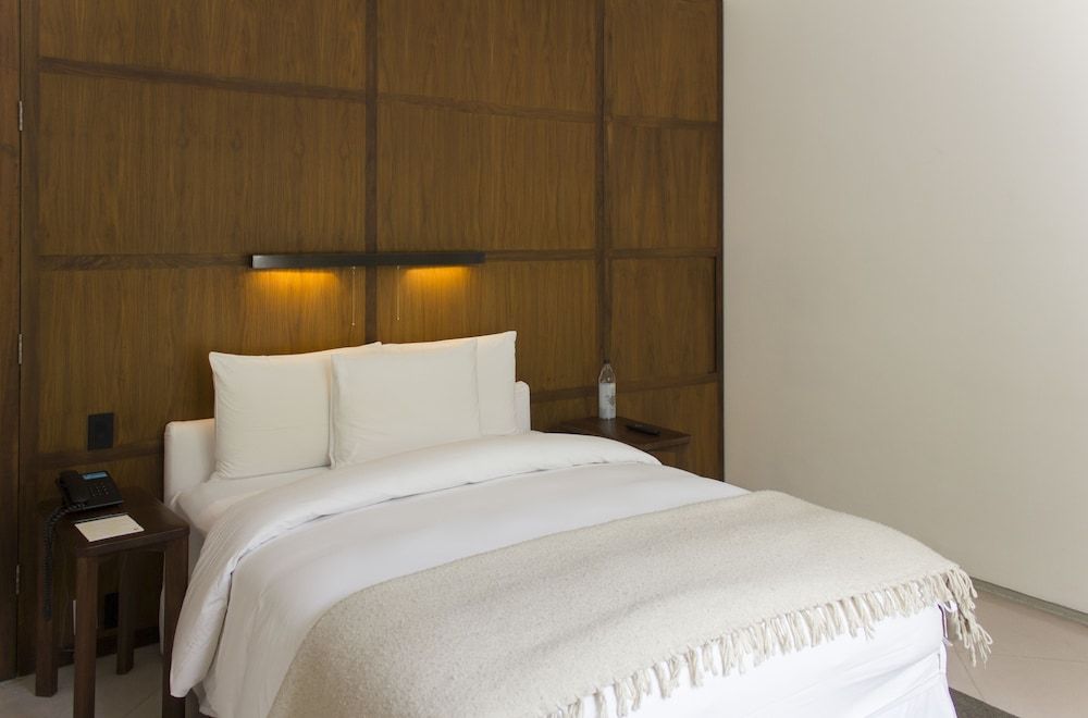 Room, 1 Queen Bed, Balcony