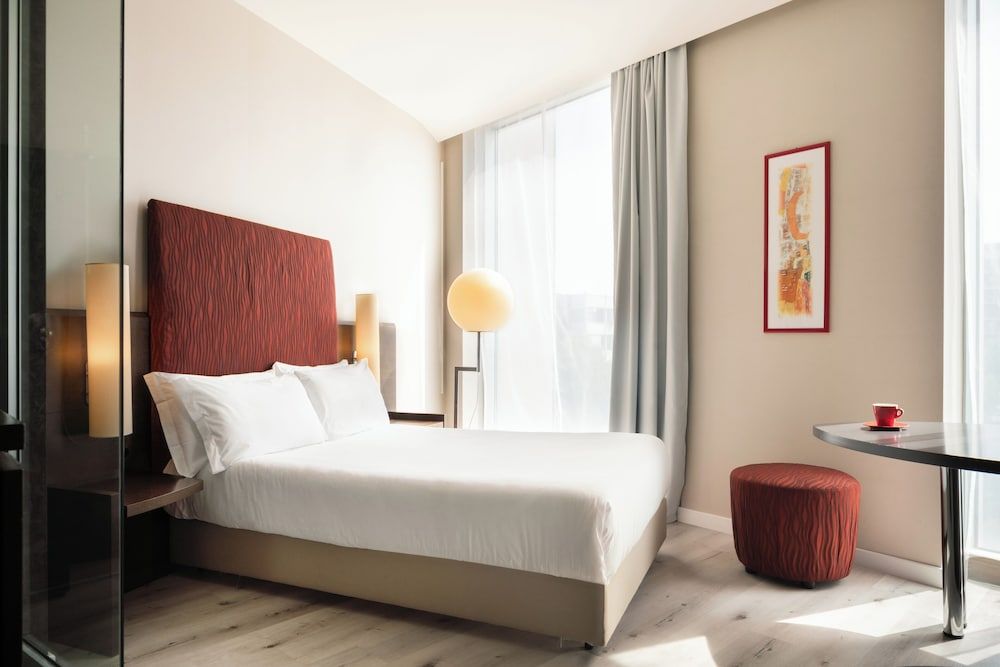 undefined Hi Hotel Bari 10