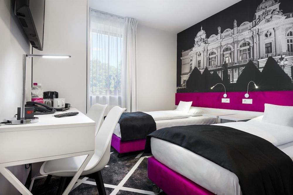 Premium Room, 2 Twin Beds, Non Smoking, Refrigerator