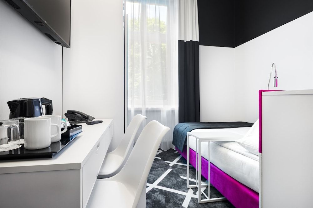 Premium Room, 1 Twin Bed, Non Smoking, Refrigerator