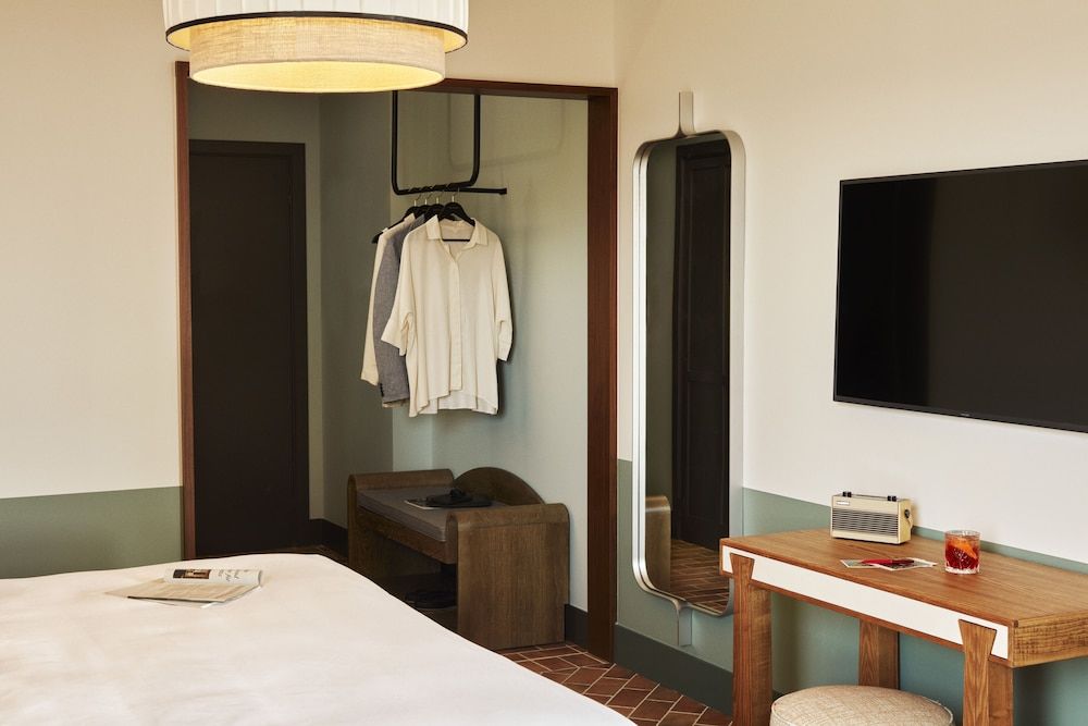 undefined The Hoxton Poblenou 9