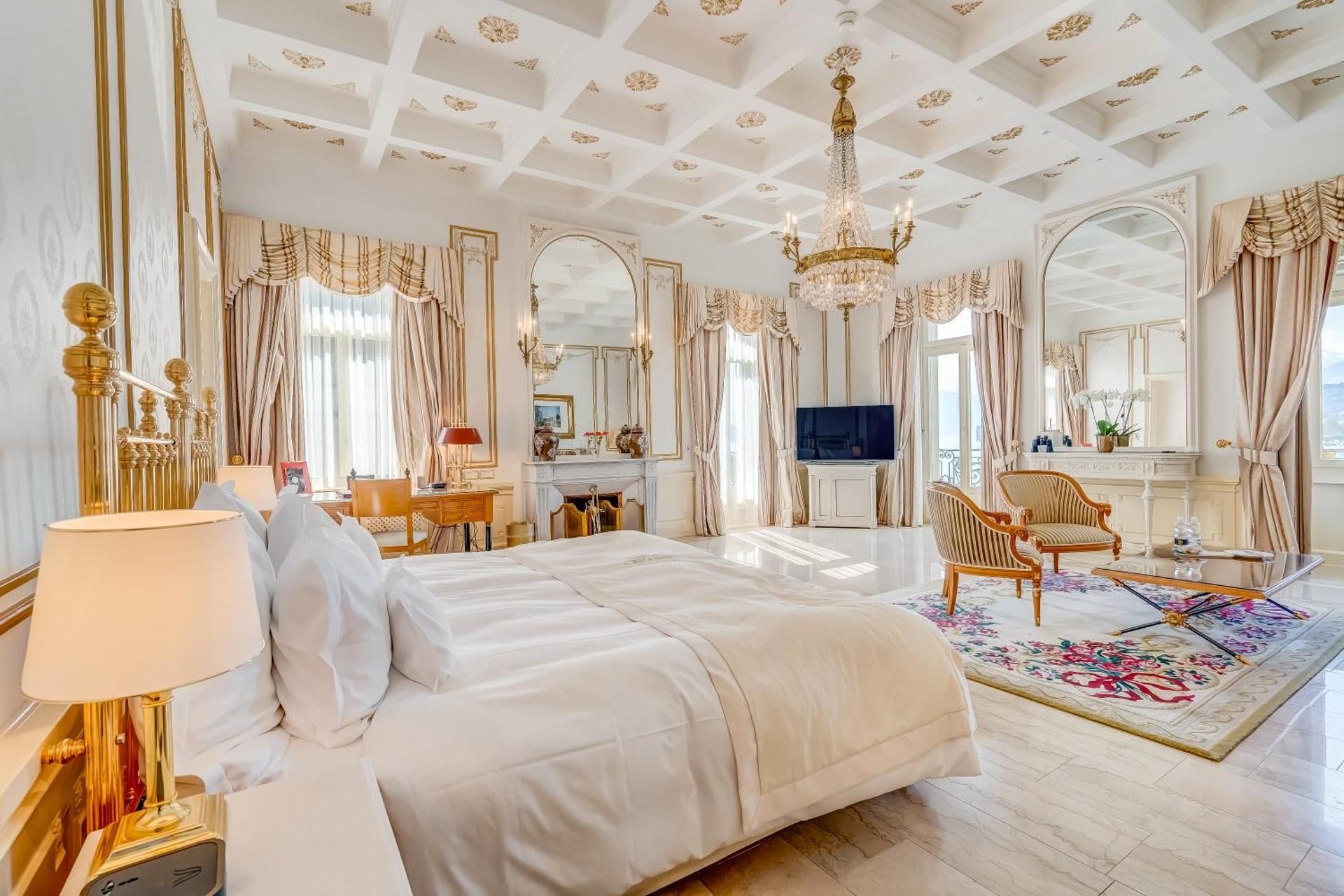 undefined Grand Hotel National 9