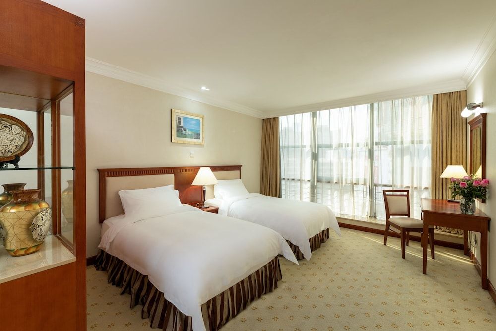 undefined Metropark Hotel Shenzhen 2