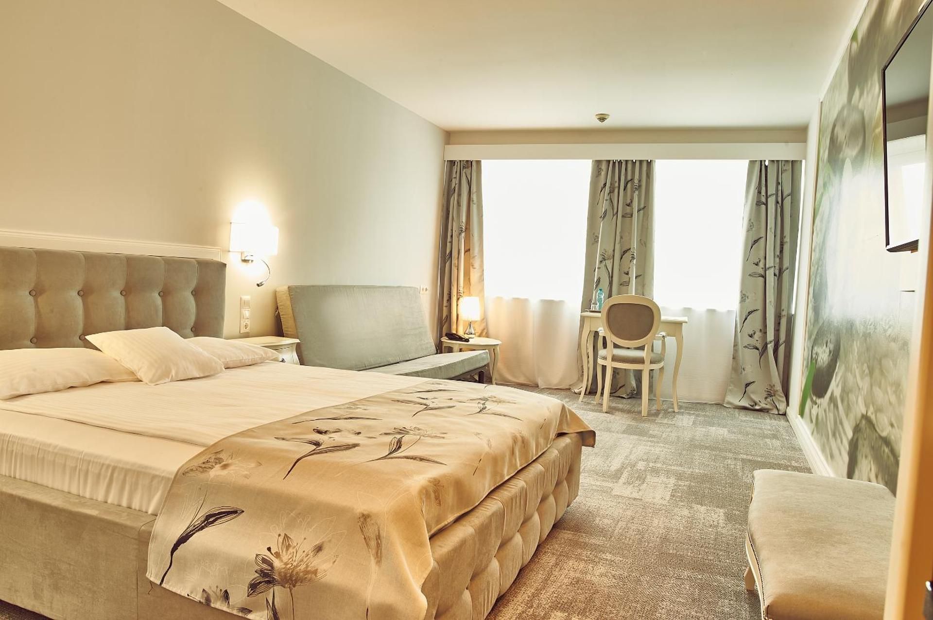 Deluxe Family Room with sofabed Palace of Parliament view