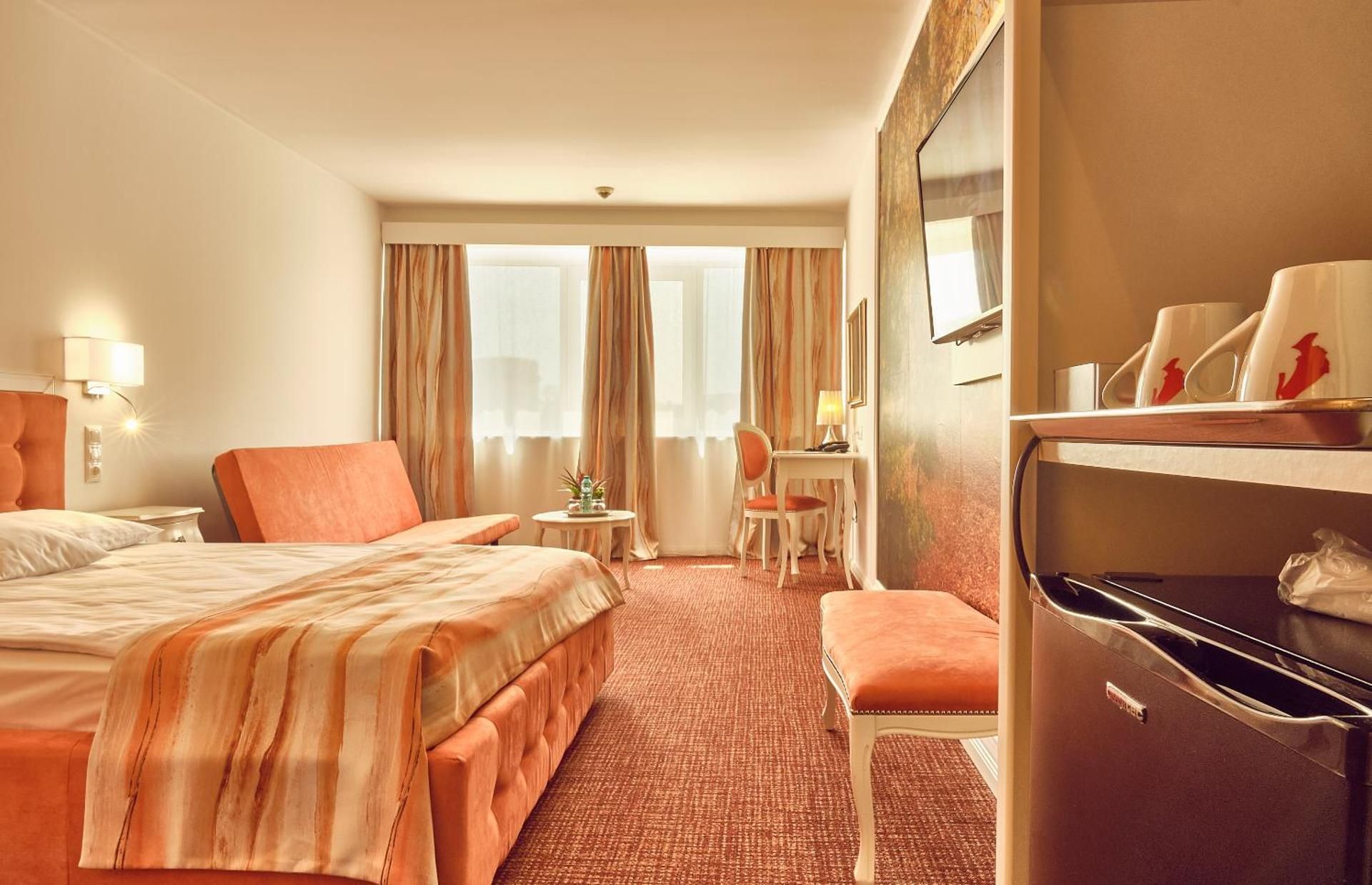 Deluxe Family Room with sofabed Palace of Parliament view