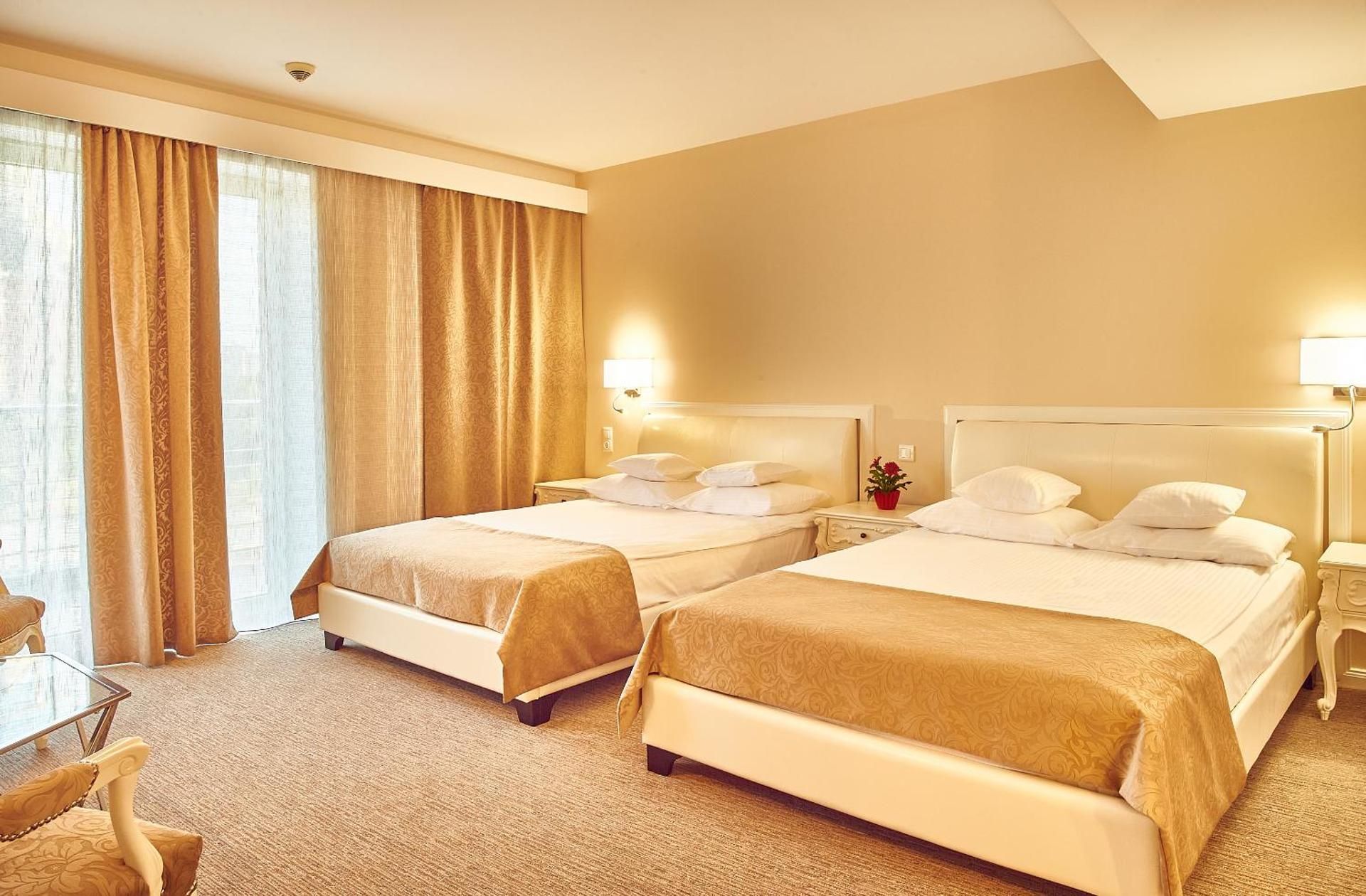 Deluxe Family PLUS Suite