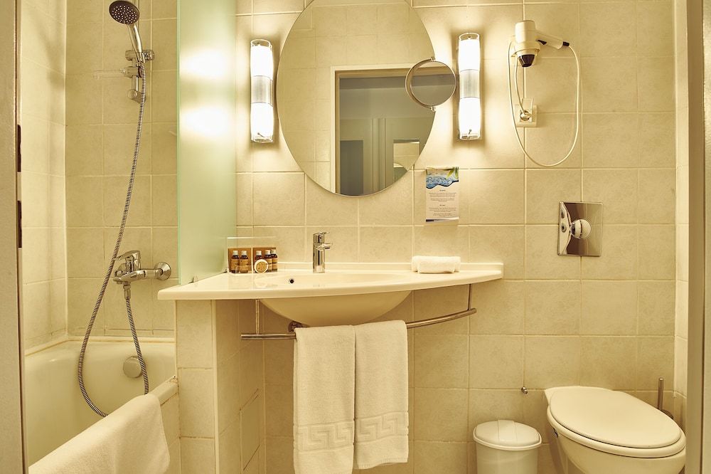 undefined Continental Forum Bucuresti Palatul Parlamentului 10