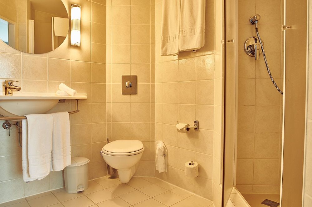 Continental Forum Bucuresti Palatul Parlamentului Standard Double Room 4