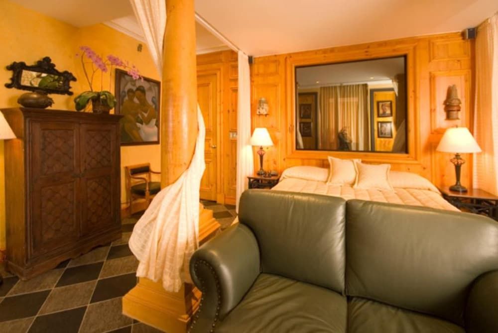 New World Suite at Zephyr Palace